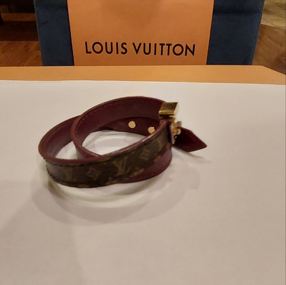 Louis Vuitton Double Wrap Lock It Monogram & Berry Bracelet - Picture 9 of 12